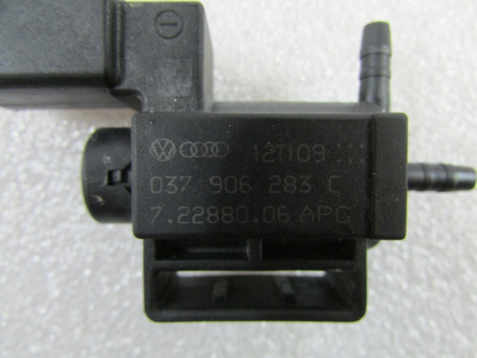 Lamborghini Aventador LP-700, Air Electronic Switch Valve, Used, P/N 037906283C