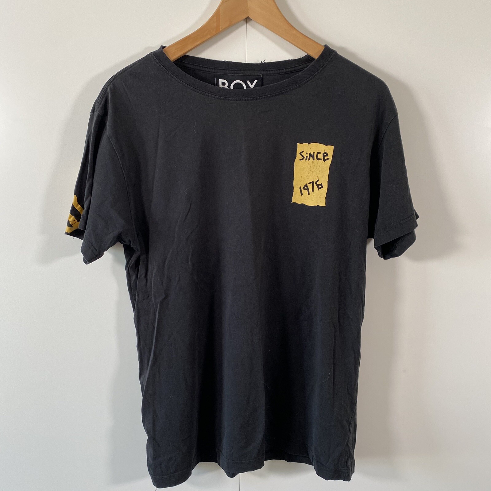 BOY LONDON Black TShirt Sz XS Mens Unisex Back Print Bird Logo