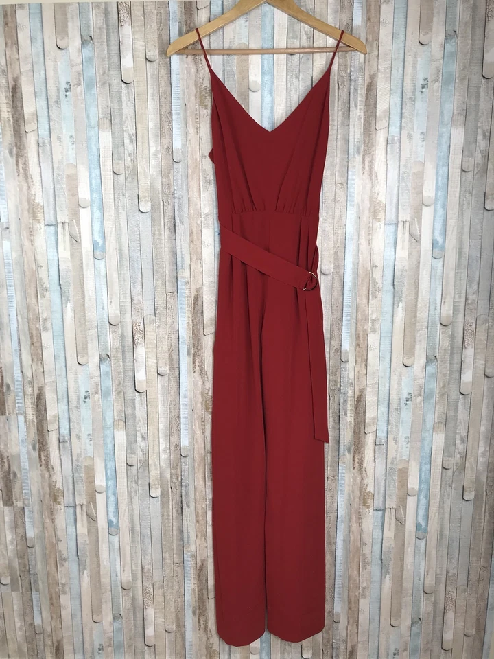 Calça macacão nova com etiquetas Jill Stuart 2 vermelha fluida gola V perna larga com cinto $318 BHLDN - Imagem 2 de 4