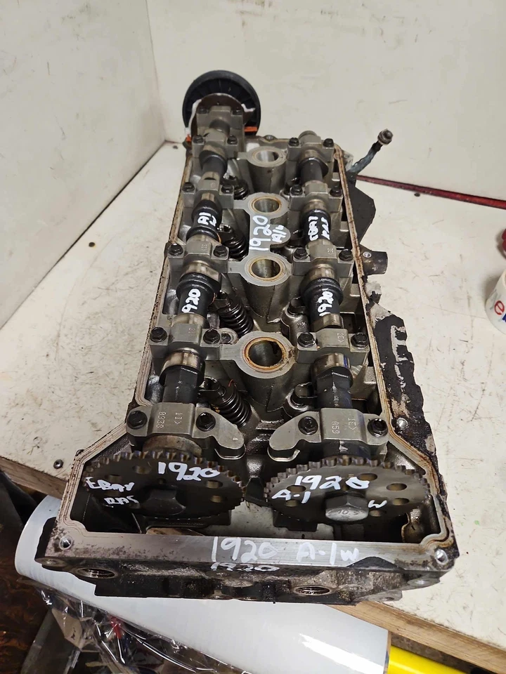 06-11 Cadillac DTS BUICK LUCERNE 4,6 L culata izquierda lado del conductor Lh OEM Foto 2 de 4