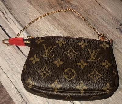 Louis Vuitton Limited Edition Christmas 2018 Lion Mini Pochette | eBay