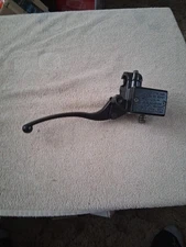 Front Right Brake Master Cylinder for Honda TRX250EX TRX300EX TRX450R TRX400EX