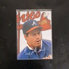 1993 Leaf - Greg Maddux Atlanta Braves #196 (Autographed)