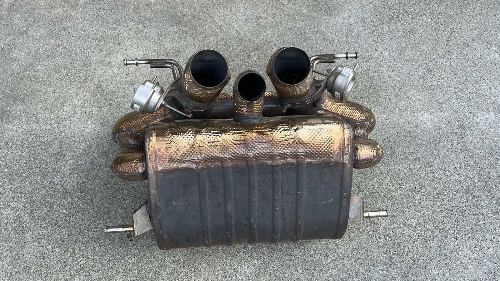 Lamborghini Aventador LP740, Exhaust Muffler, Used, OEM 470251051L