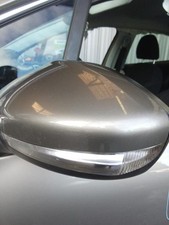 Retroviseur gauche (ou coque) Peugeot 404