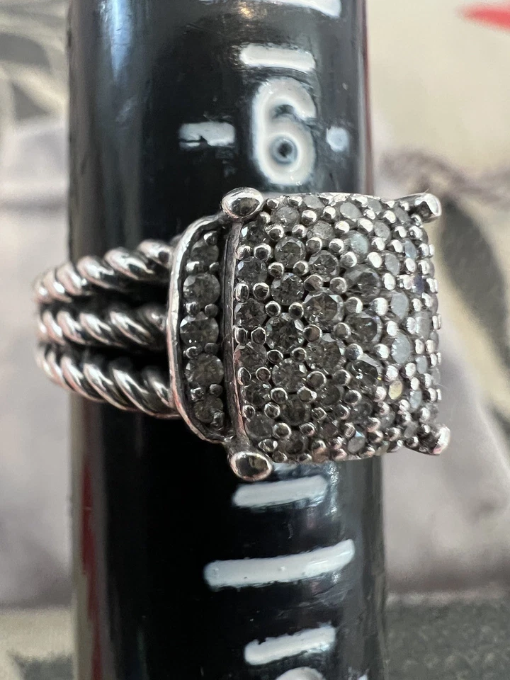 Anillo David Yurman de plata de ley pavé de diamantes de 1,75 quilates Wheaton Foto 2 de 4