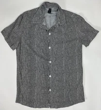 Romwe Men’s Black/White Striped Curved Hem Shirt Size Small