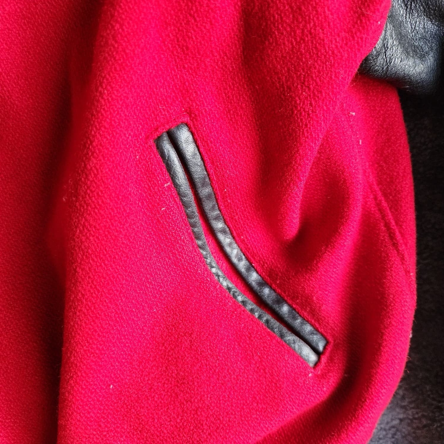 GAP Varsity Jacket Red Wool Black Leather Sleeves USA Made Vintage Size L Bomber image 6