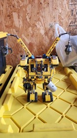 LEGO Movie Emmet's Construct-o-Mech (set 70814).