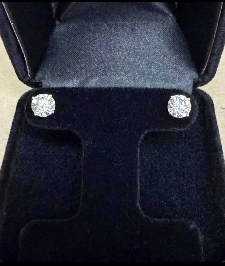 Pendientes de diamante natural 2,18 CTW certificado GIA J/VS2 Guaridan trasero 18 k  Foto 2 de 4