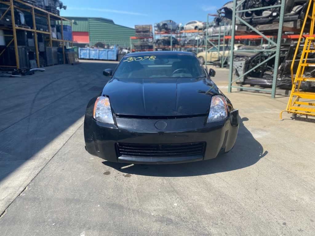 03-04 NISSAN 350Z Front Passenger Door Trim Panel Black/G OEM