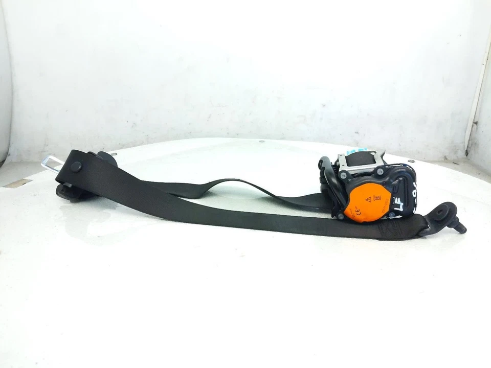 2015-2020 Mercedes-Benz Gla250 Front Driver Left Seat Belt 247-860-73-04 - Image 4 of 4