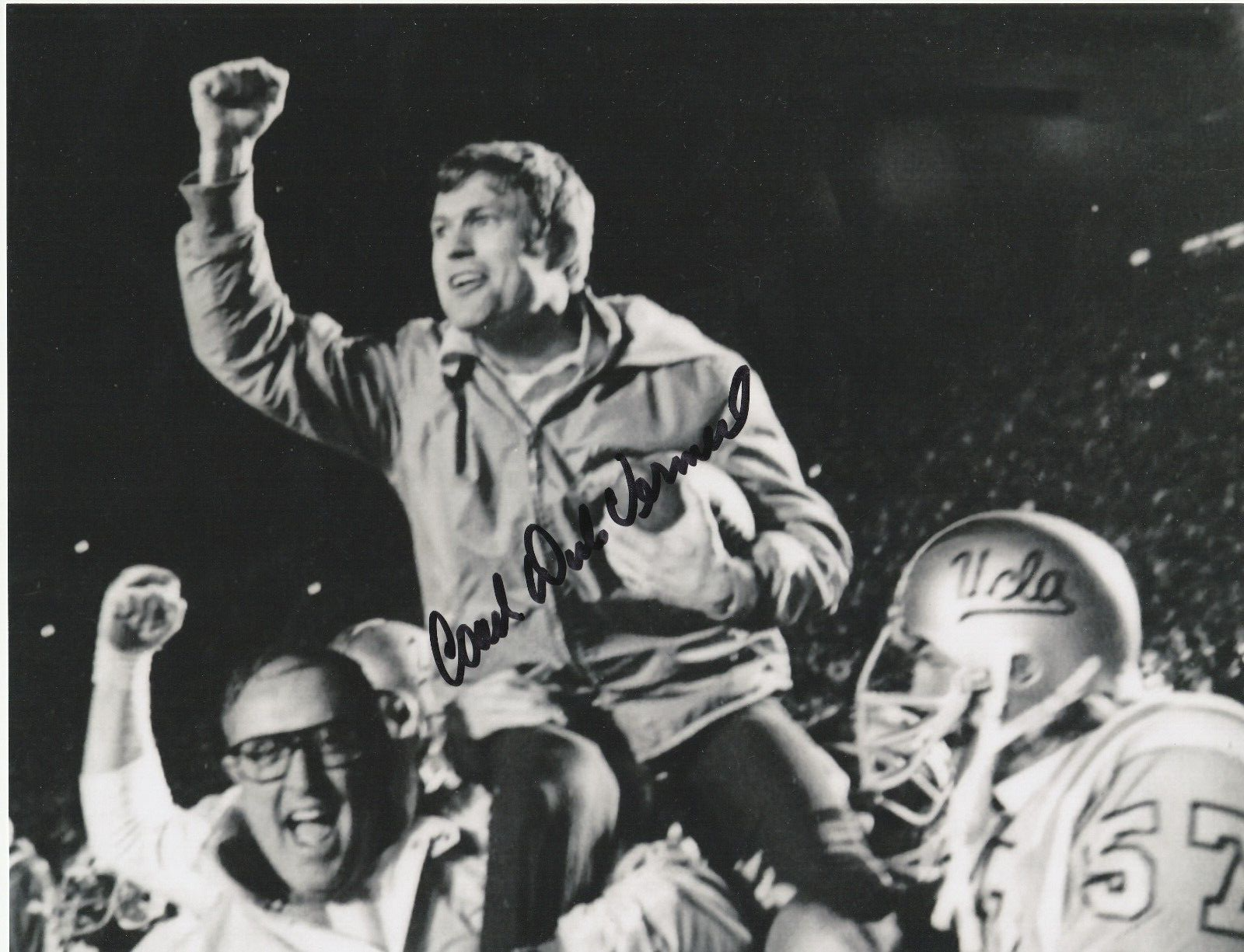 DICK VERMEIL UCLA BRUINS ACTION SIGNED 8x10 
