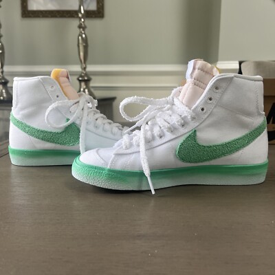 womens nike blazers green