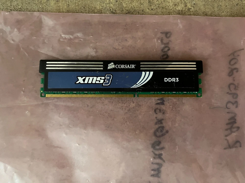 CORSAIR XMS3 DDR3 6GB (3X2GB) 1600MHZ CMX6GX3M3A1600C9 F3-1(12) - Image 3 of 4