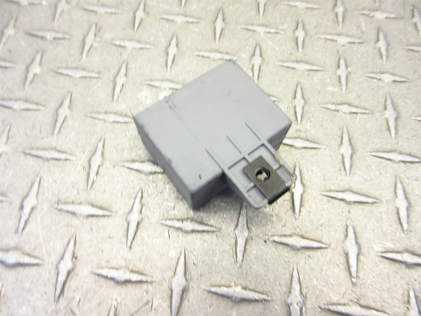 1995 Ferrari 355 F355 Spider Motronic 2.7 12V 30A Door Lock Module 549197
