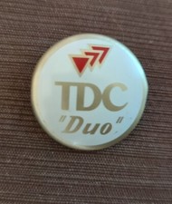 Vintage TDC Vivid Duo Streamliner 500 Slide Projector Replacement Badge Plate