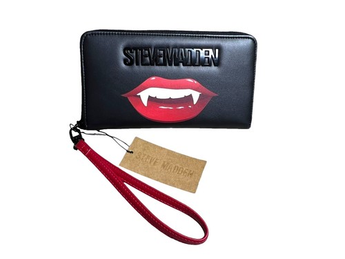 Billetera Steve Madden BZIPPY con diseño Liso color mora Billetera Steve Madden BZIPPY con diseño Liso color mora
