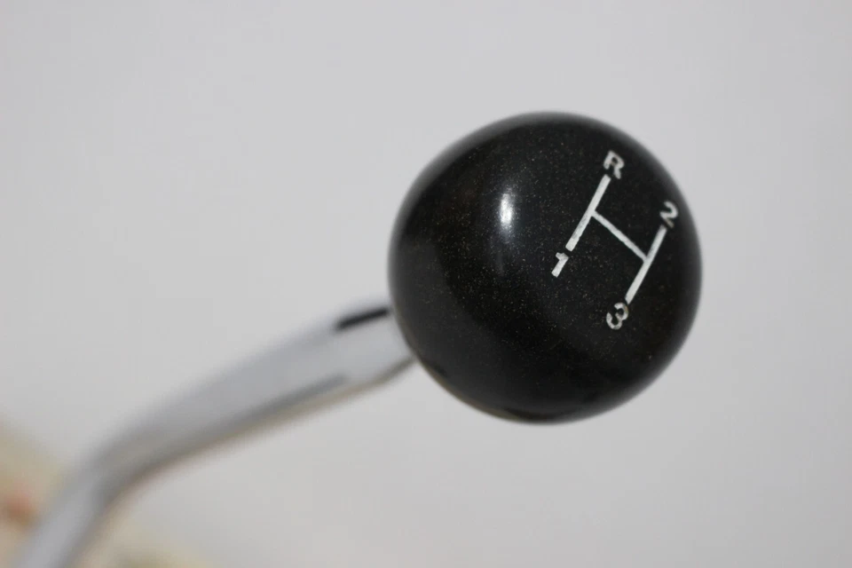 1965 1966 1967 original Mustang perilla de cambio con tuerca de bloqueo Ford 3 velocidades negro techo plano SAAC Foto 4 de 4