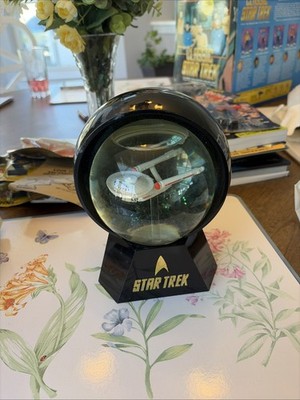Willitts 1992 Lighted Star Globe of Star Trek USS Enterprise No Box