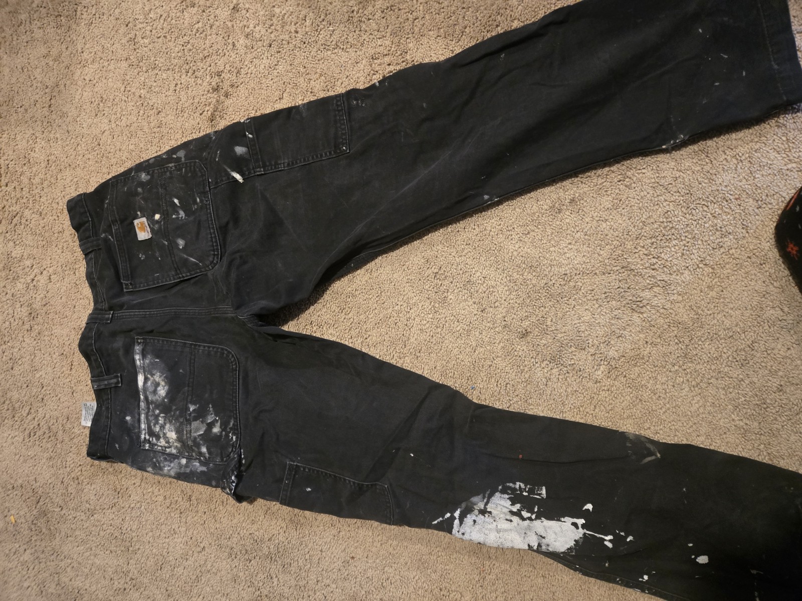 Light Patina Carhartt B324 BLK Men's Relaxed Fit Cotton Work Pants Black 32x30 thumbnail 2