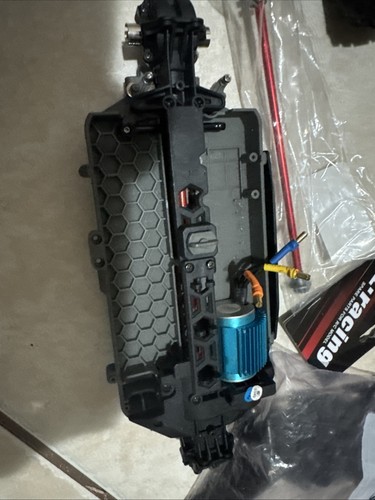 Wltoys 124008 RC usado muy modificado - Imagen 4 de 10