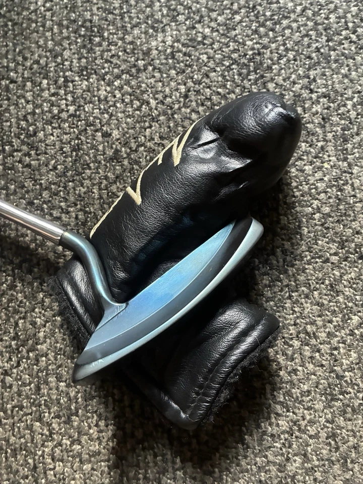 John Byron 34.5 Blue Goose Neck - Image 2 of 4