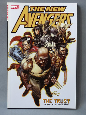 MARVEL ~ THE NEW AVENGERS ~ THE TRUST ~ VOL 7 ~ Comic 2008 Bendis, Yu, Pagulayan