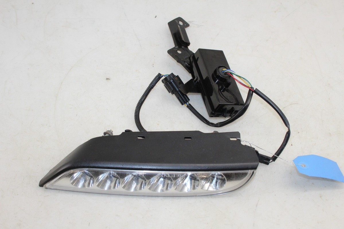 2013-2017 Nissan Juke Nismo RS Right Daytime Running Light W