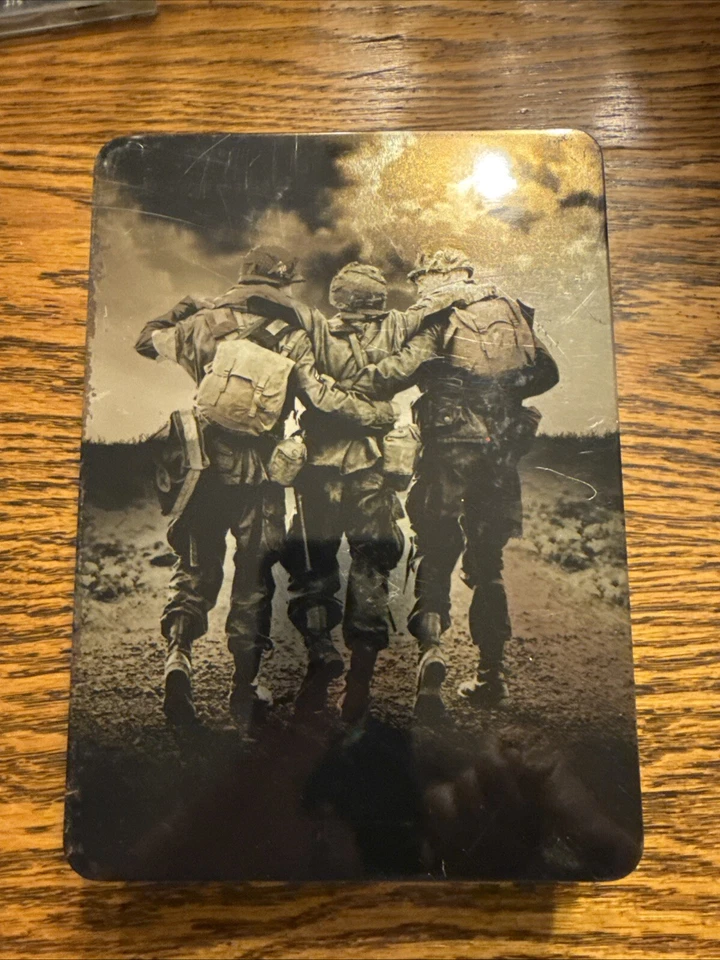 Band of Brothers (DVD 2014 6-Disc Set Metal Tin Case) Tom Hanks Steven Spielberg Foto 2 de 4