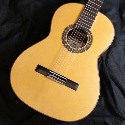 Only One Outlet Esteve Turia Organic Acoustic Electric Guitar-Series Spruce Vene