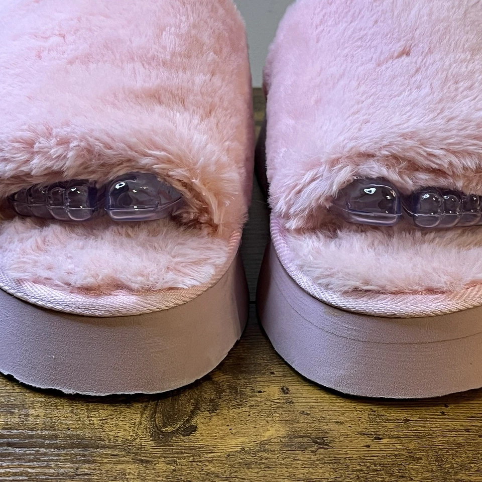 EUC Women’s Size 9 Pink Faux Fur Fuzzy Adjustable Slingback Slide Slippers Comfy - Image 4 of 4