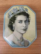 George W Horner & Co. 1953 Queen Elizabeth II Coronation Tin Metal Box
