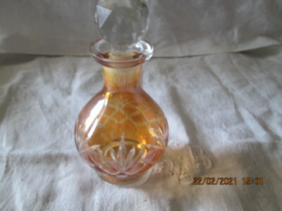 FLACON DE PARFUM EN CRISTAL AMBER PARFUM CRYSTAL BOTTLE