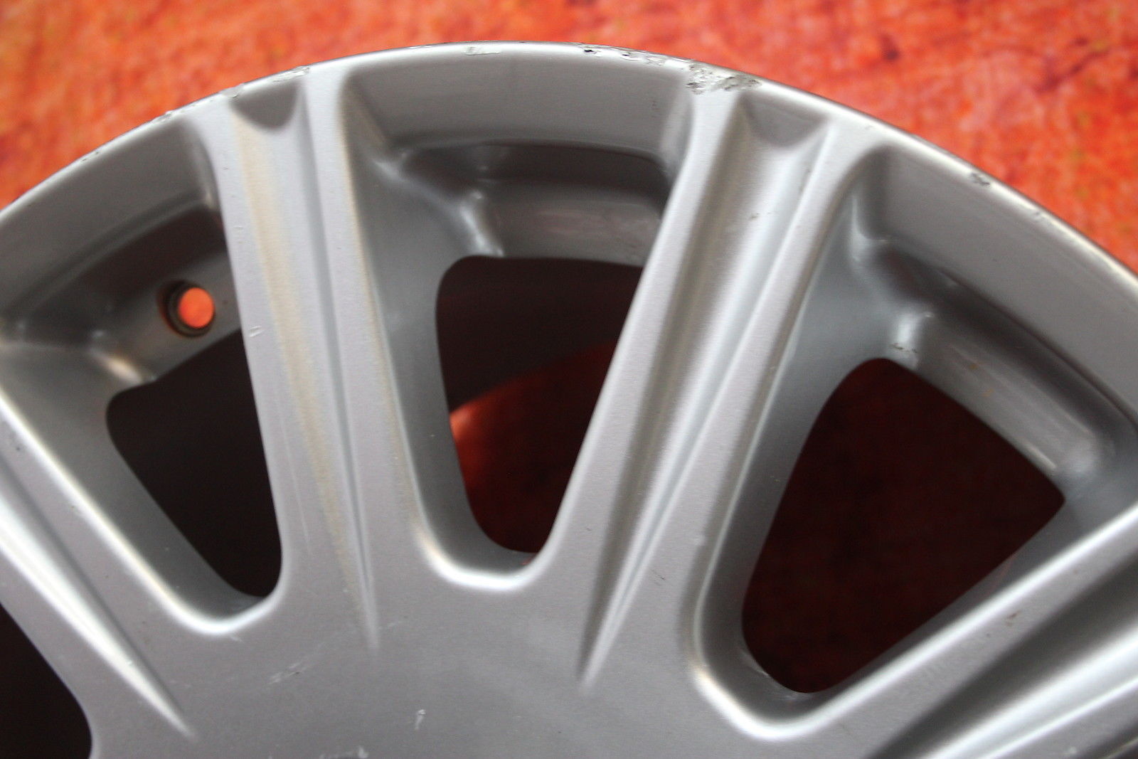 Maserati Quattroporte 2004 18" OEM Rim Wheel Rear 98169  97016333