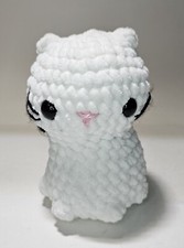Crochet Handmade Gift - Little White Kitten Amigurumi