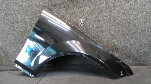 W84-66 * Mercedes-Benz W204 C-Klasse Kotflügel Rechts - 197 Obsidianschwarz Met