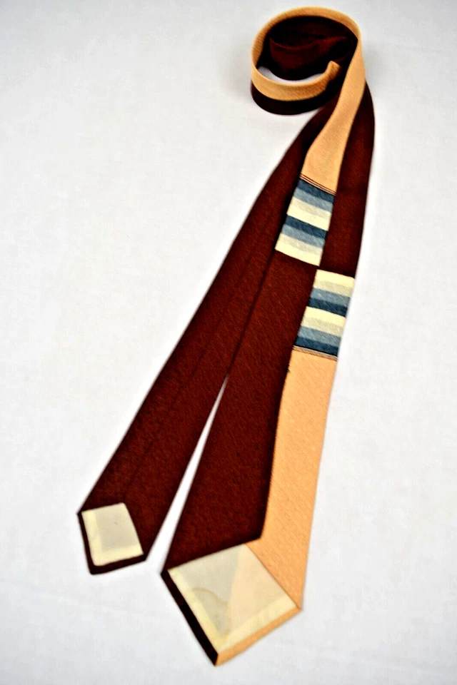 Neck Tie VTG 2 Tone Rust Quad Pattern 50s Textured Rayon Tie 55" x 2.5" Rust Pea - Image 4 of 4