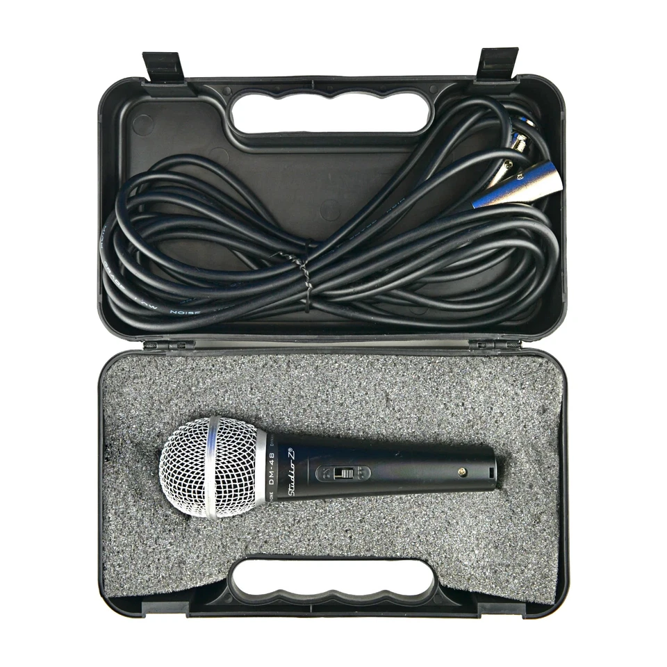 Professional Dynamic Handheld Microphone with XLR Mic Cable and Hardshell Case - Image 2 of 4