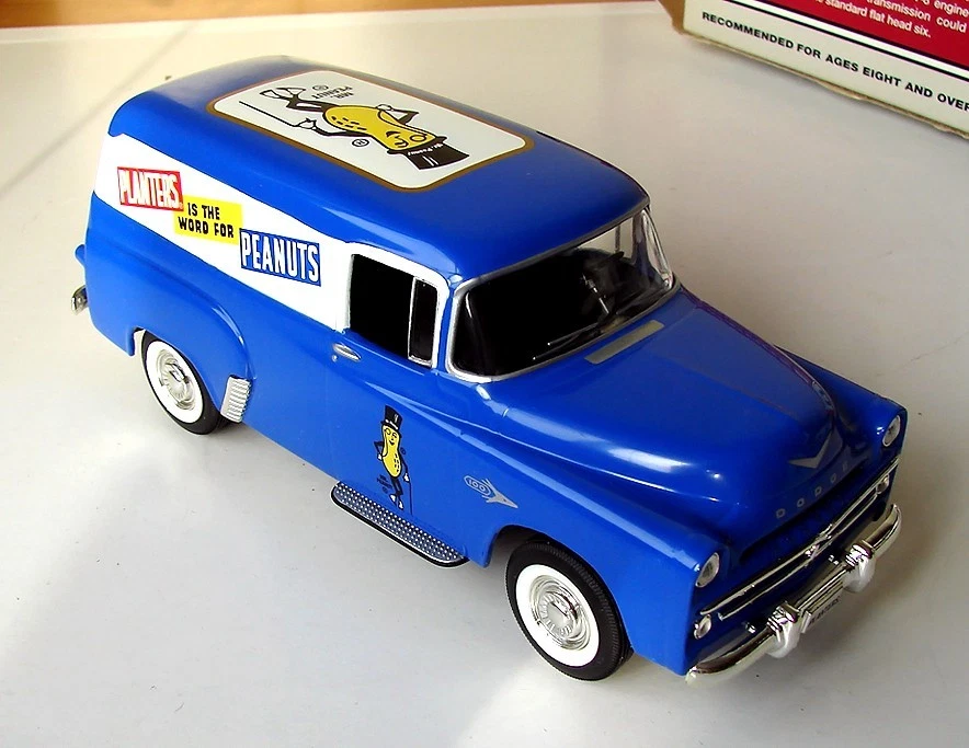 Planters Peanuts 1957 Dodge Delivery Truck 1/24 Diecast Model Coin Bank - Image 4 of 4