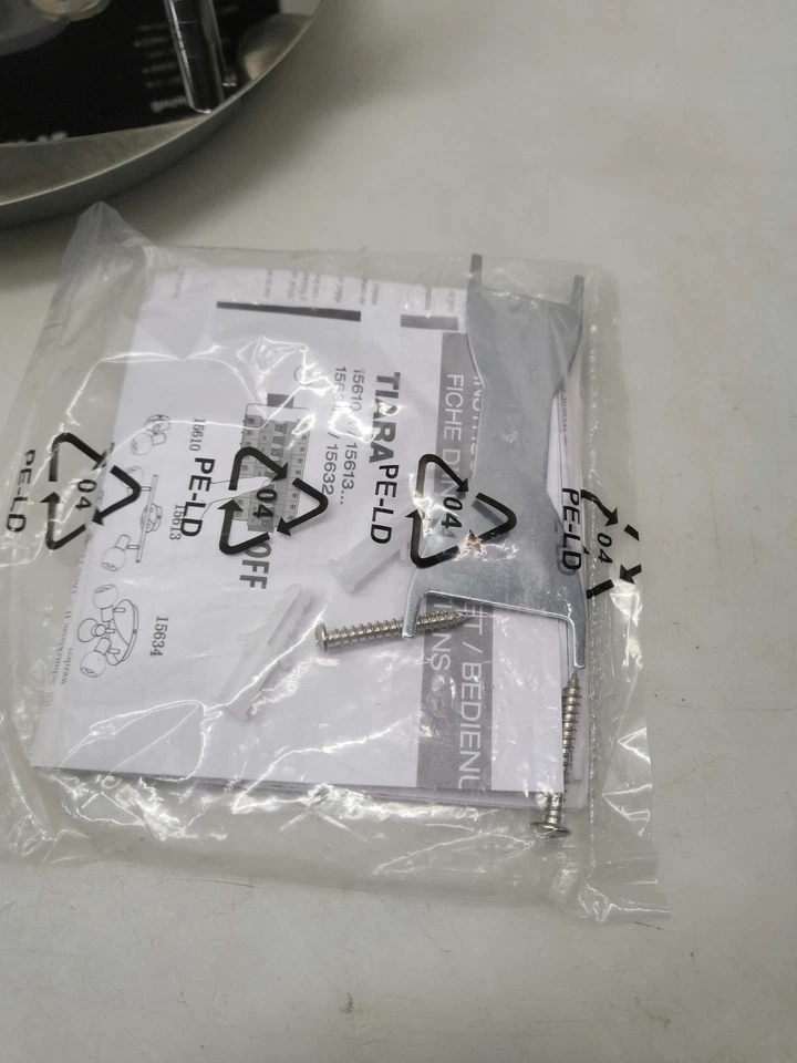 Brilliant Tiara 15634/13 faretto da soffitto alogeno E14 EEK dipendente-incom... - Immagine 3 di 4