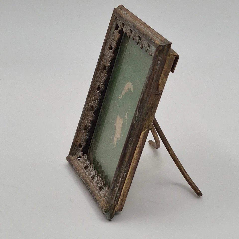Antique Brass Mini Miniature Ornate Filigree Picture Photo Frame Easel Back Gold - Image 2 of 4