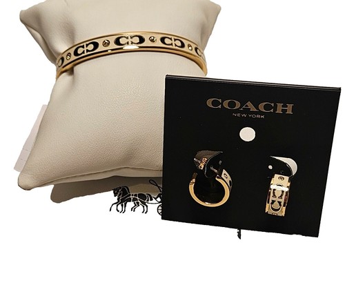 COACH 