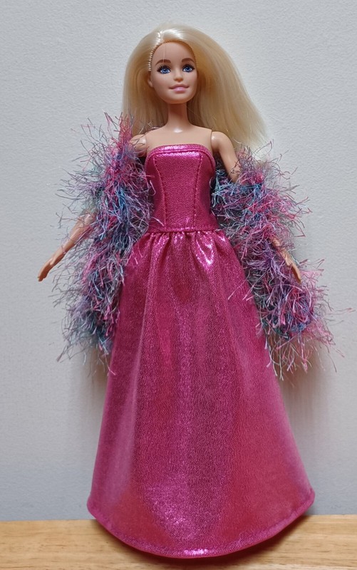Barbie 11 1/2" Doll Clothing  Pink Metallic Evening Gown and multicolored Boa