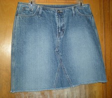 Route 66 Skirt Size 10 Zipper/Button Closure in Front Frayed Bottom Excellent