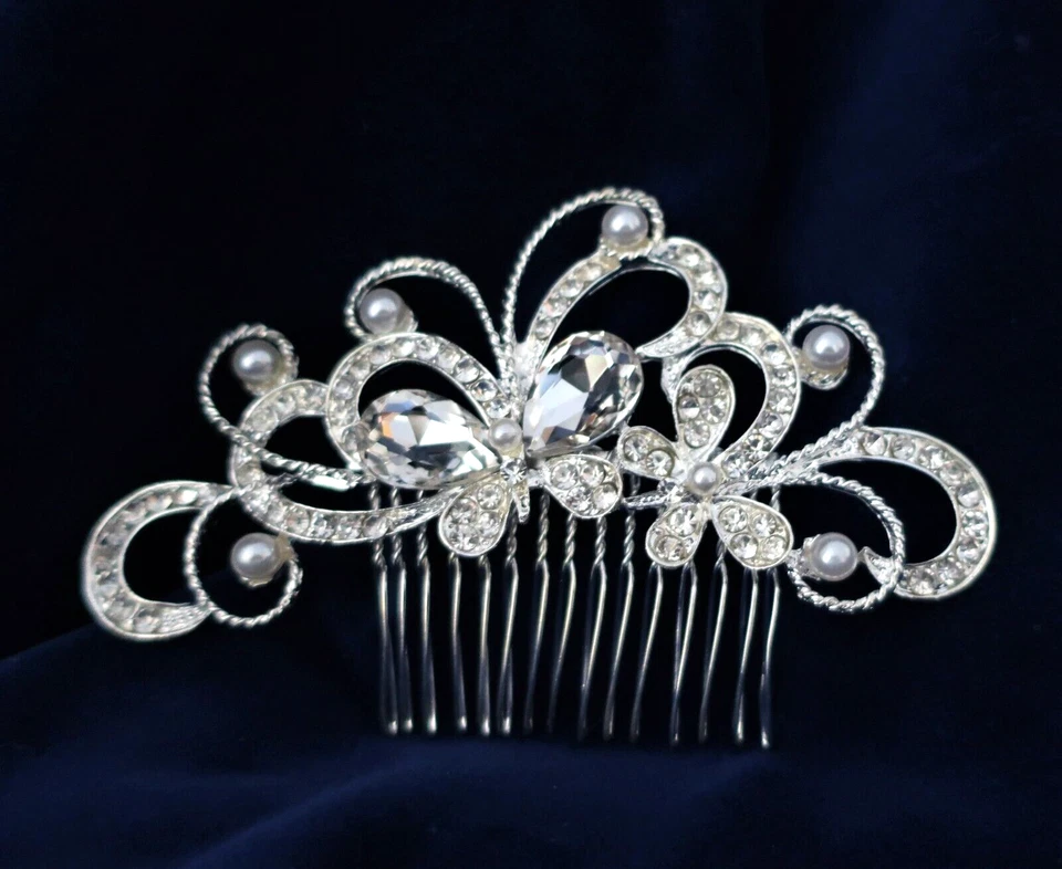 BRIDAL COMB -CRYSTAL, PEARL AND RHINESTONE - FLORAL HAIR COMB - NEW - Image 3 of 4