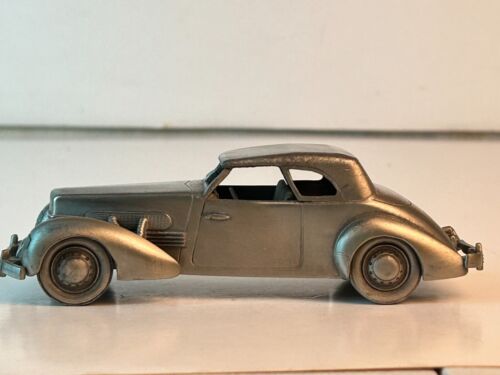 Danbury Mint 1:43 Scale Pewter, 1937 Cord 812 Supercharged Roadster - Picture 2 of 14