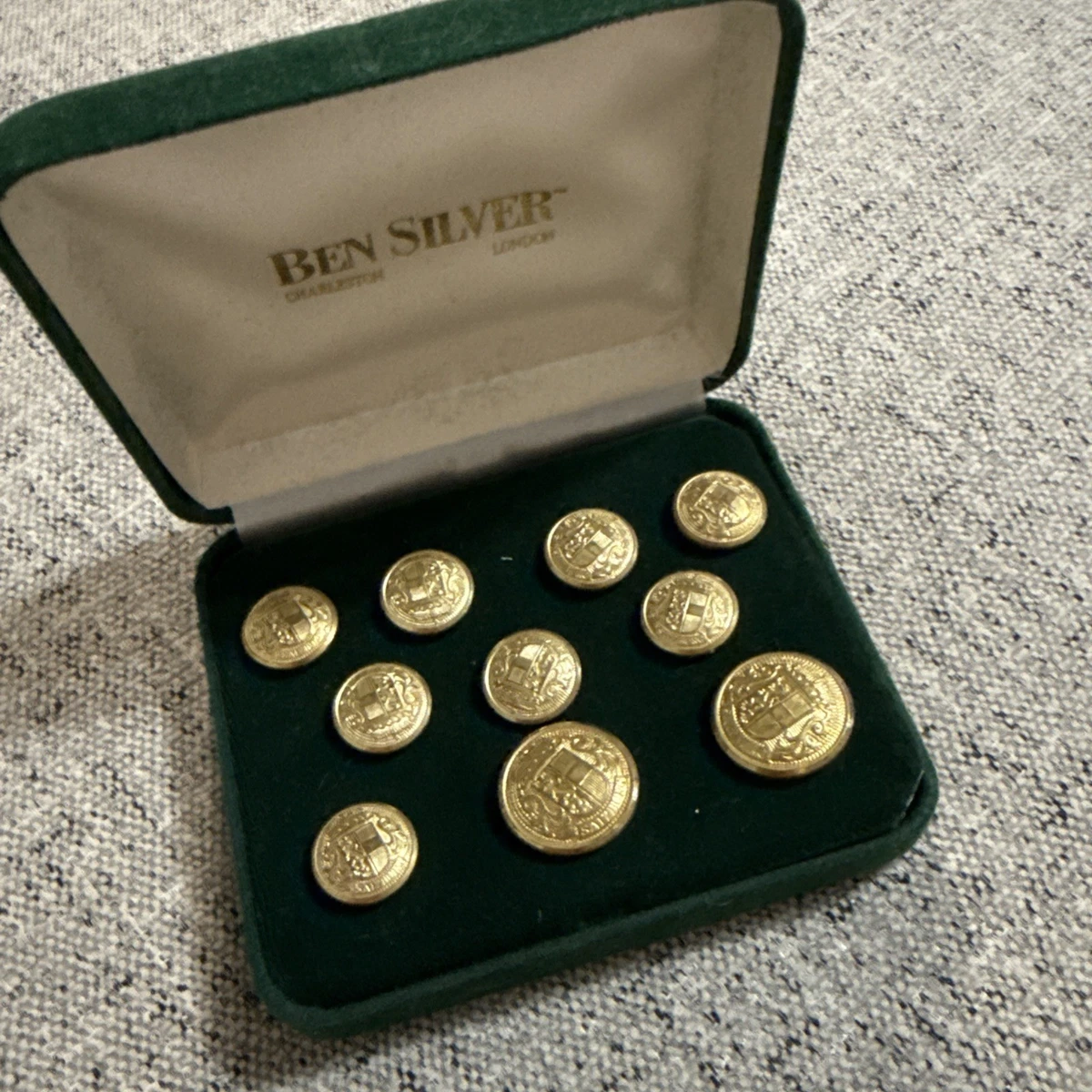 Gold Vintage Original Collectible Metal Sewing Buttons for sale | eBay