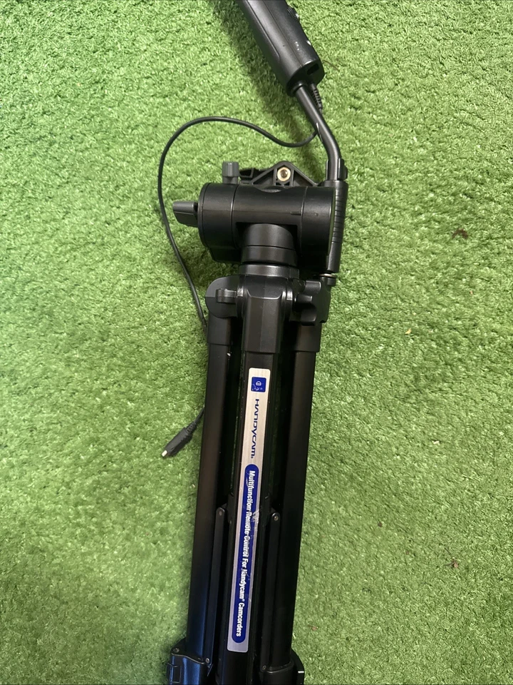 Trípode de control remoto Sony VCT-60AV CON ESTUCHE para Handycam - Negro - Foto 3 de 4