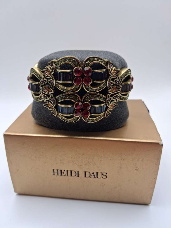 Heidi Daus Signed Crystal Floral Link Bracelet Brown Cabochon Rhinestone NIB
